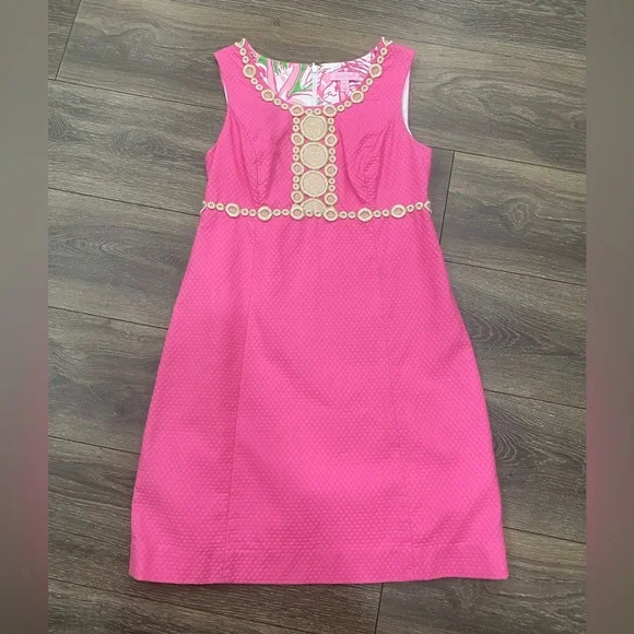 Lilly Pulitzer hot pink dress. Size 2 Lilly Pulitzer hot pink dress. Size 2